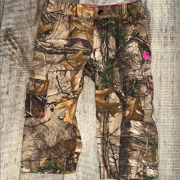 Carhartt Girl Camo Cargo Pants - size 4 - Picture 4 of 8